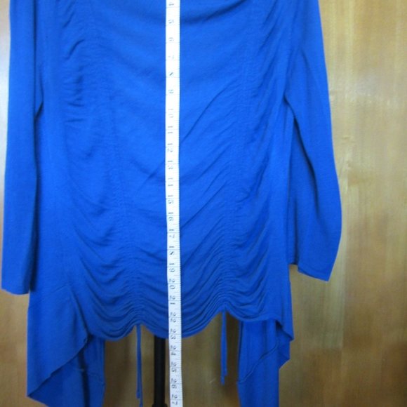 EUC Cache Srug Rayon Blend Back Accents SZ S - Picture 4 of 6